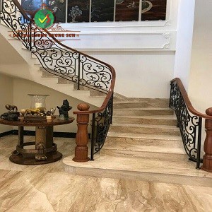 Cầu Thang Đá Kem Hoàng Gia