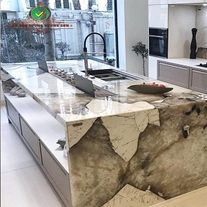 Bàn bếp đá hoa cương