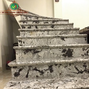 Cầu Thang Đá Alaska White