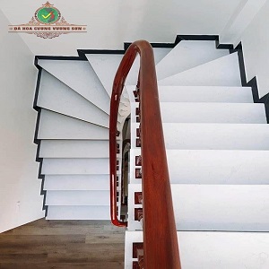 Cầu Thang Đá Trắng Muối