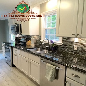 Bếp Đá Xà Cừ Ánh Tím